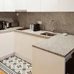 Great Flat & View In Historic By Lovelystay بورتو