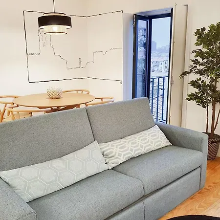 Great Flat & View In Historic By Lovelystay 아파트 포르투