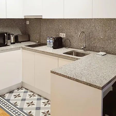 Great Flat & View In Historic By Lovelystay Porto