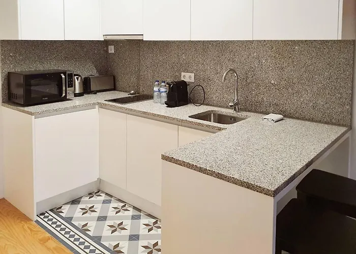 Great Flat & View In Historic By Lovelystay פורטו