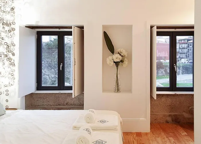Great Flat & View In Historic By Lovelystay 아파트 *